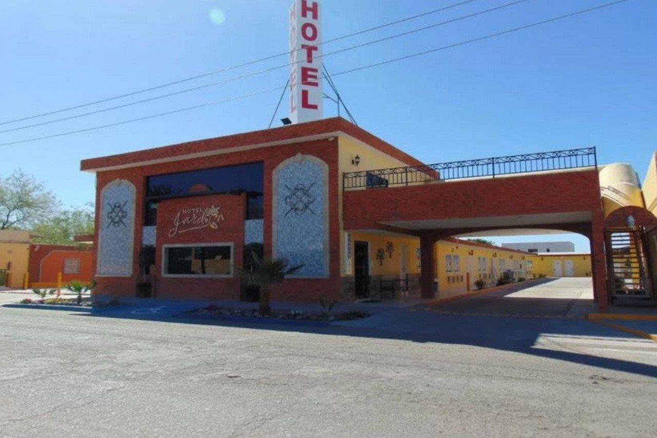 Hotel Jardin Heroica Caborca Exterior photo